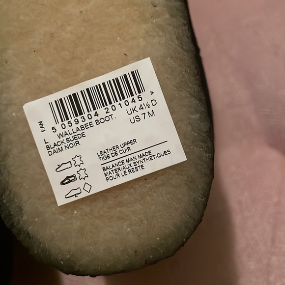 New never worn Clarks Wallabees originals black sz 7 - Picture 5 of 5